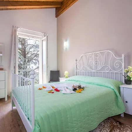 Dom wakacyjny Sleeps 6 Air Con
